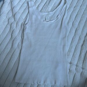 women’s knit tank